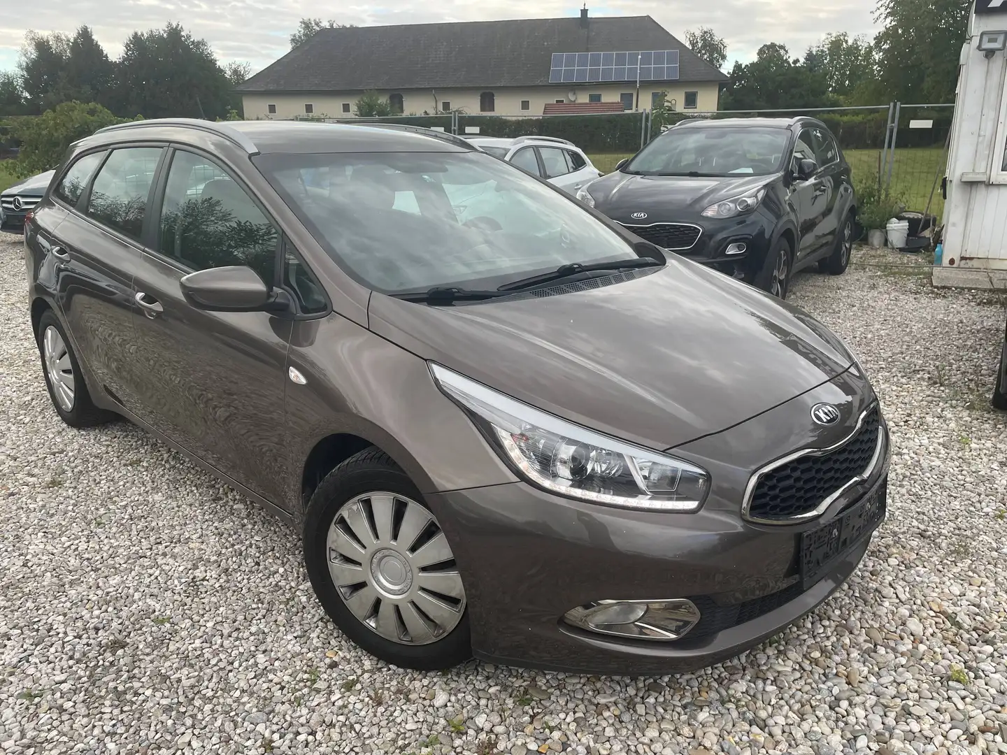 Kia Ceed SW / cee'd SW Attract+navigationssyestem+rückfahrkamera Beige - 1