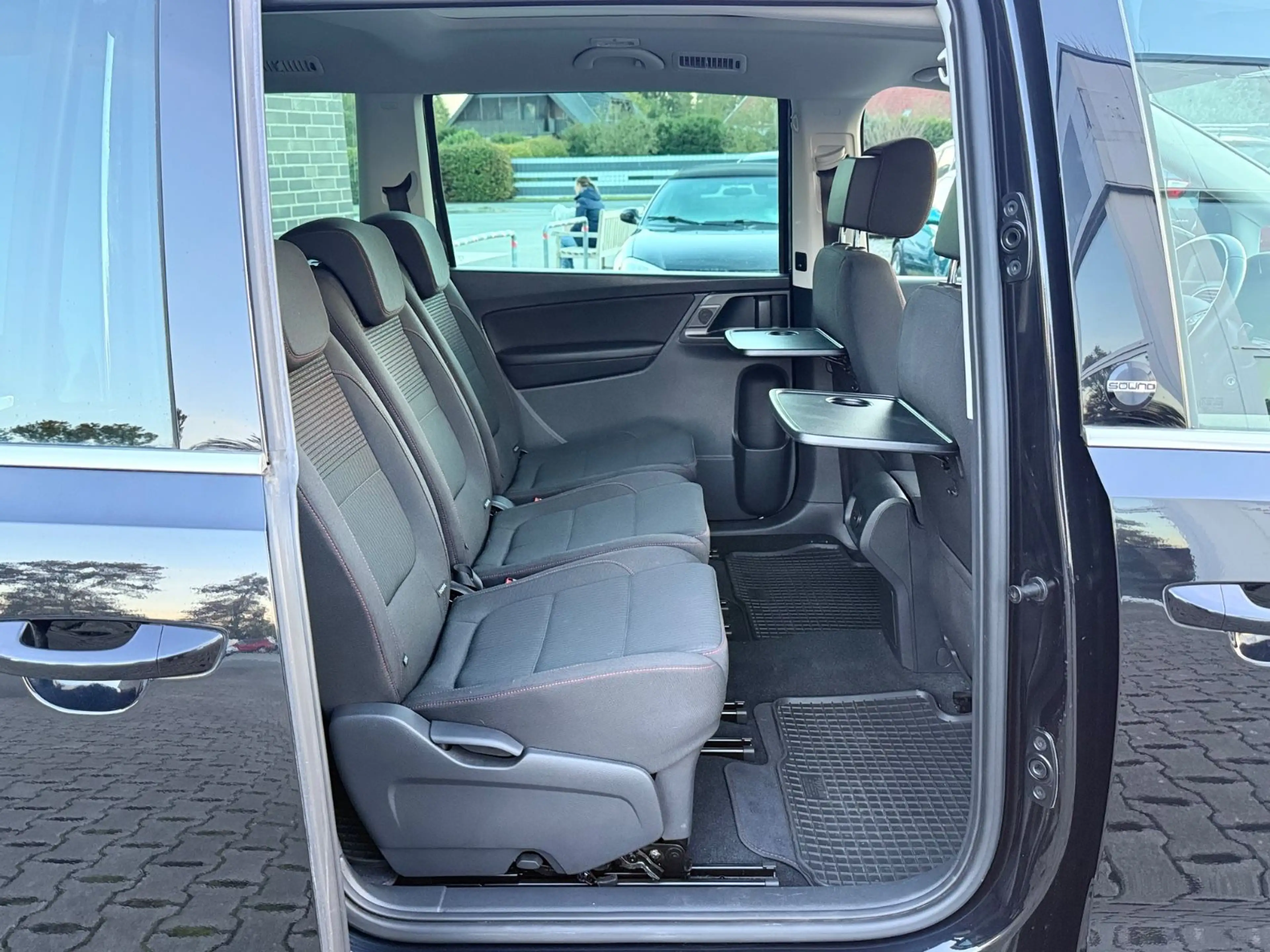 Volkswagen Sharan Sound*Panorama-Dach*SHZ*AHK*RFK*7 Sitze — photo 12
