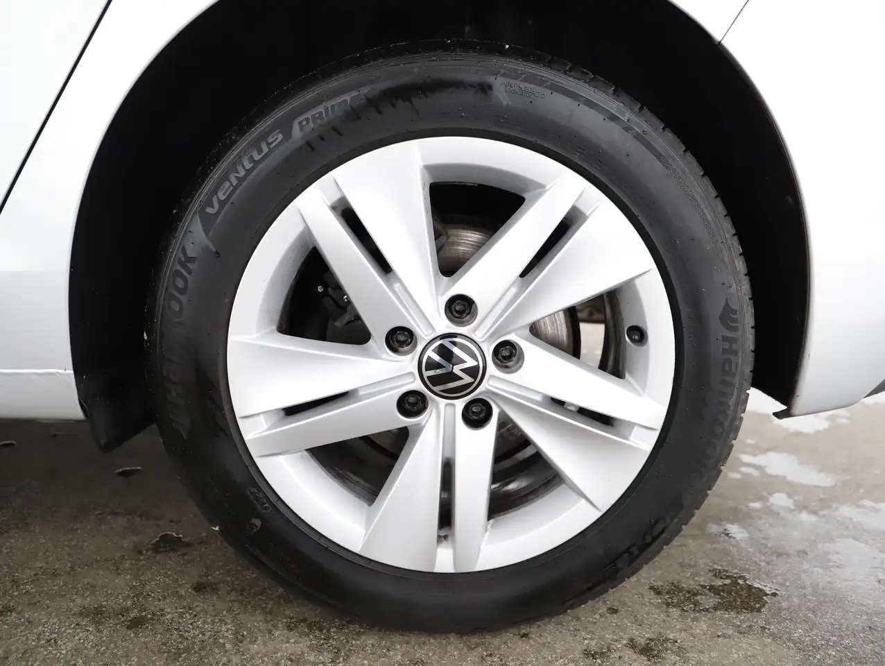 Volkswagen Golf VIII 2.0 TDI Life ASSIST+CARPLAY+LED+NAVI 21