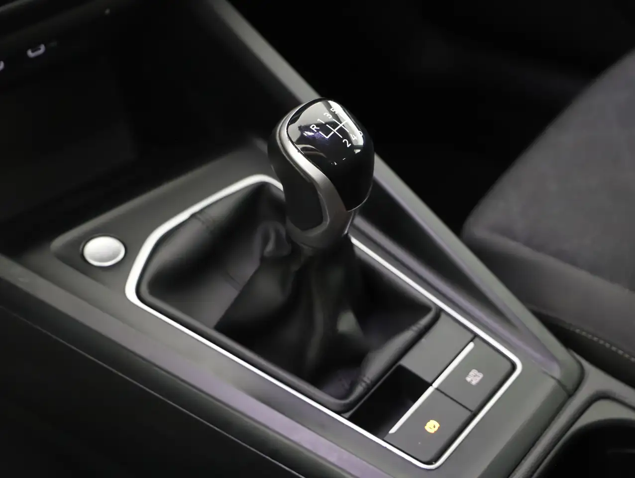 Volkswagen Golf VIII 2.0 TDI Life ASSIST+CARPLAY+LED+NAVI 17