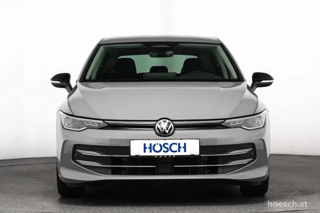 Volkswagen Golf view 2