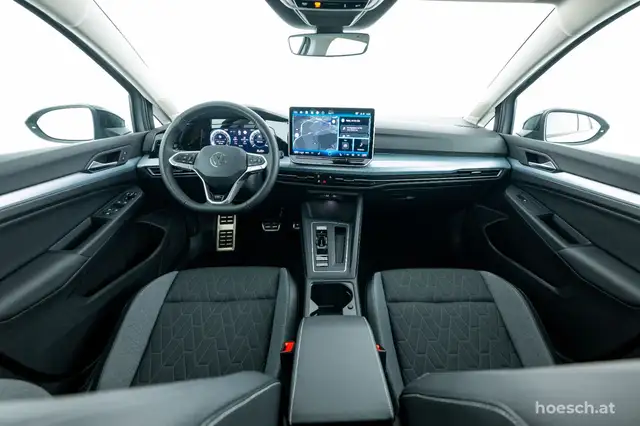 Volkswagen Golf view 5