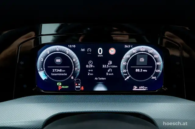 Volkswagen Golf view 10