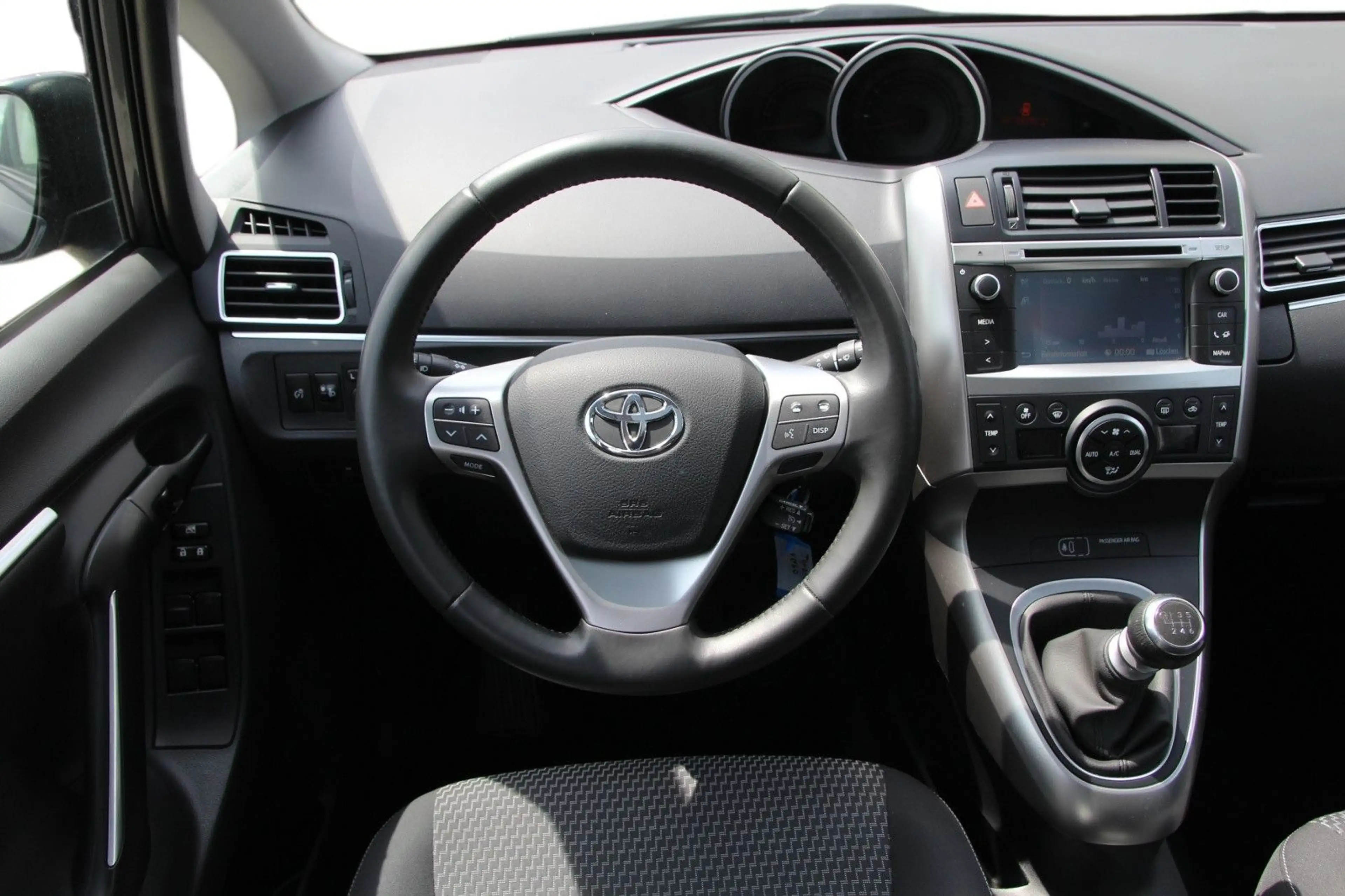 Toyota Verso SkyView Edition/Kamera/PDC/AHK/88tkm — photo 10