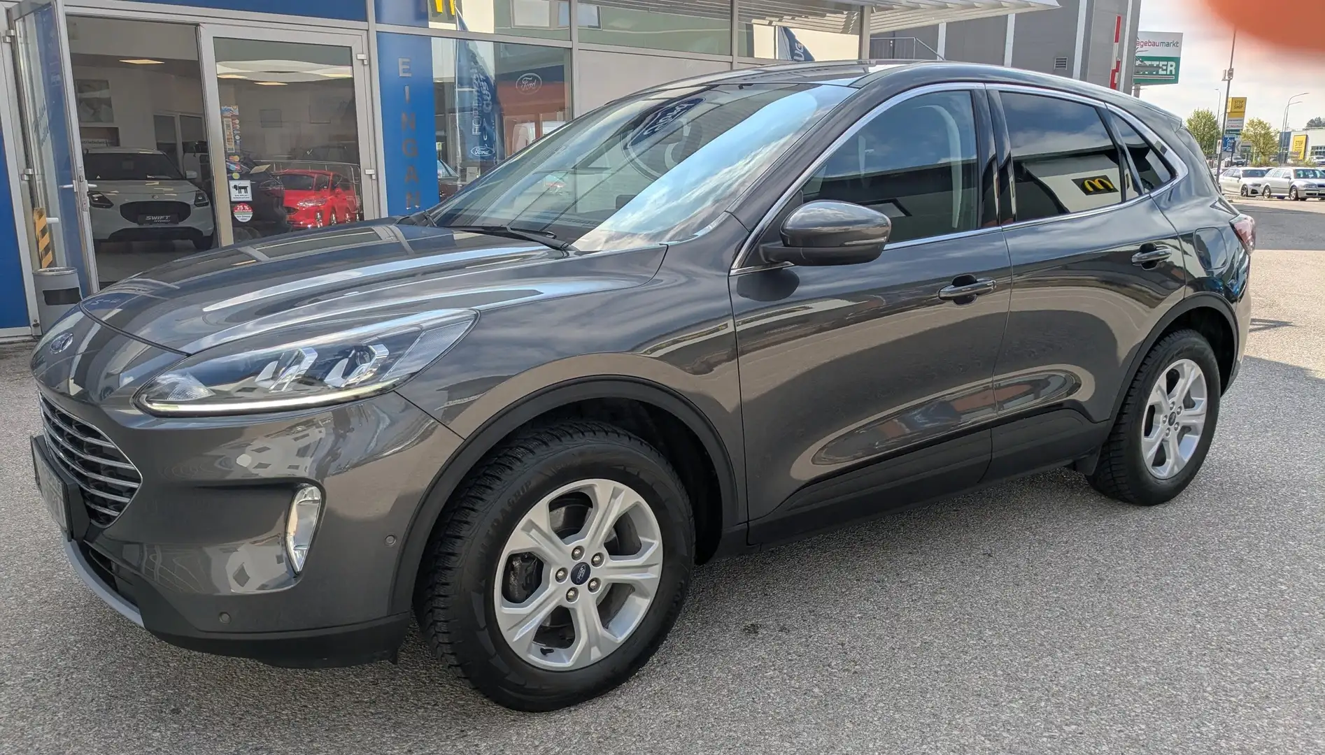 Ford Kuga Titanium 2,0 Eco Blue AWD Aut. Grau - 2