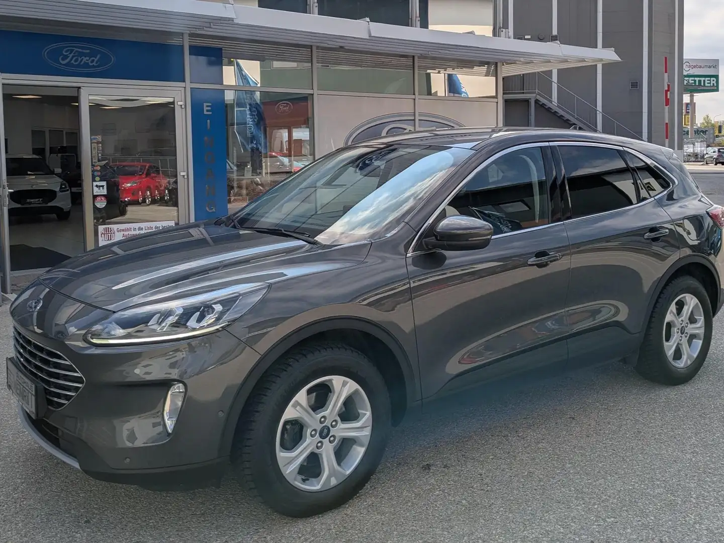 Ford Kuga Titanium 2,0 Eco Blue AWD Aut. Grau - 1