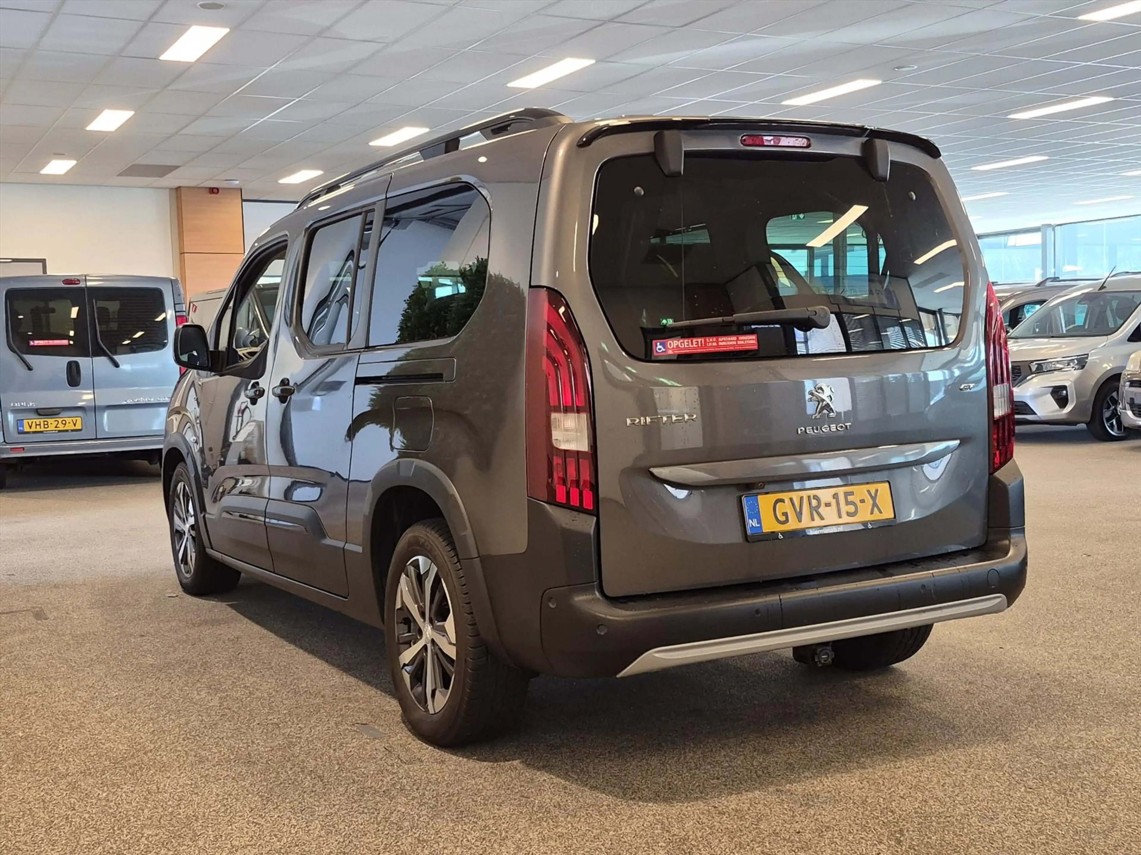 Peugeot Rifter L2 Automaat incl. kofferbaklift 58KG + Webasto kac — photo 9