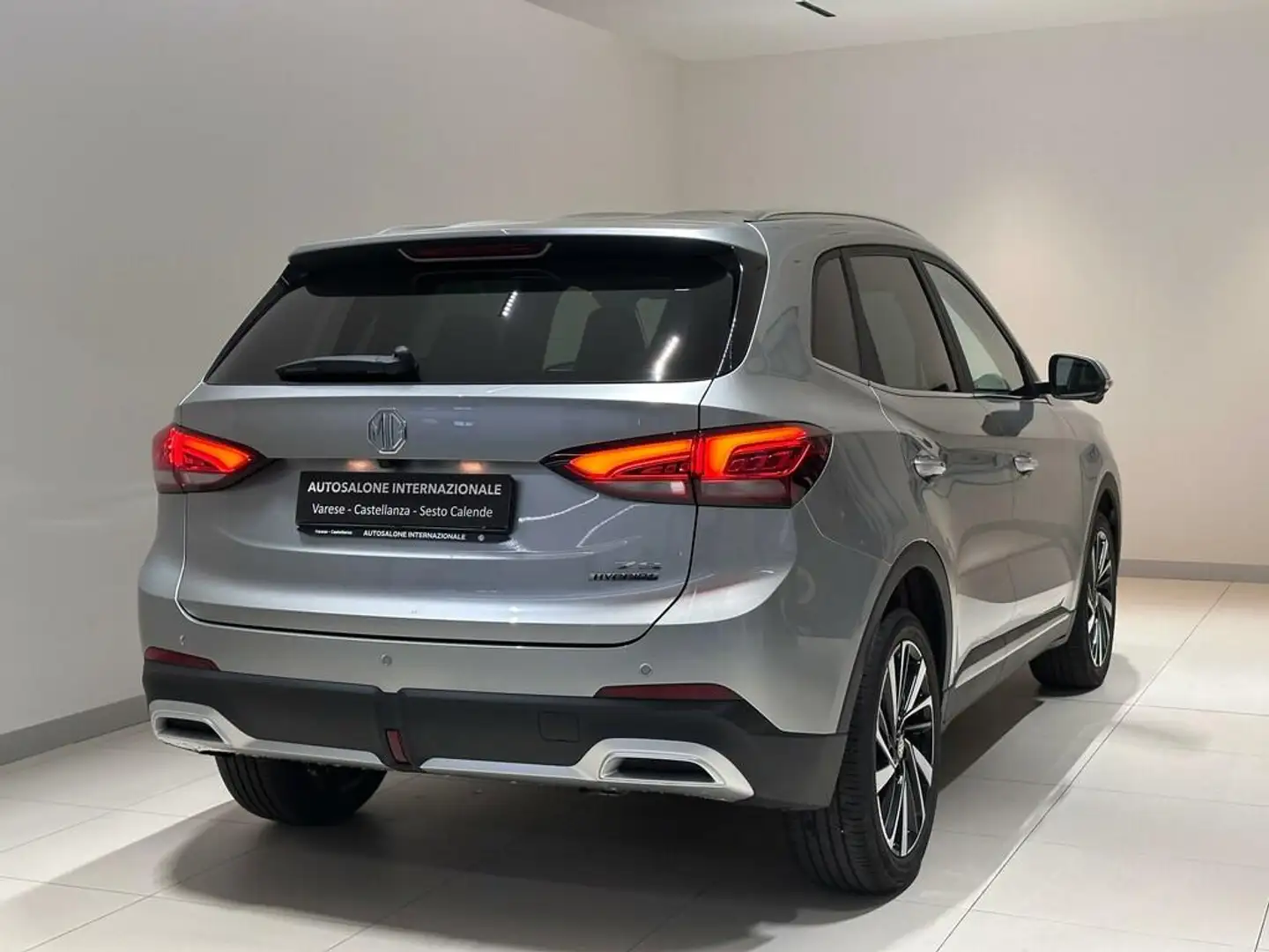 MG ZS 1.5 Hybrid+ Luxury auto Argent - 2
