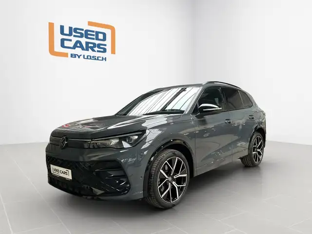 Volkswagen Tiguan R-Line+DSG+AHK+P.Confort+LM20+MatrixHD+P.Info.+Bla