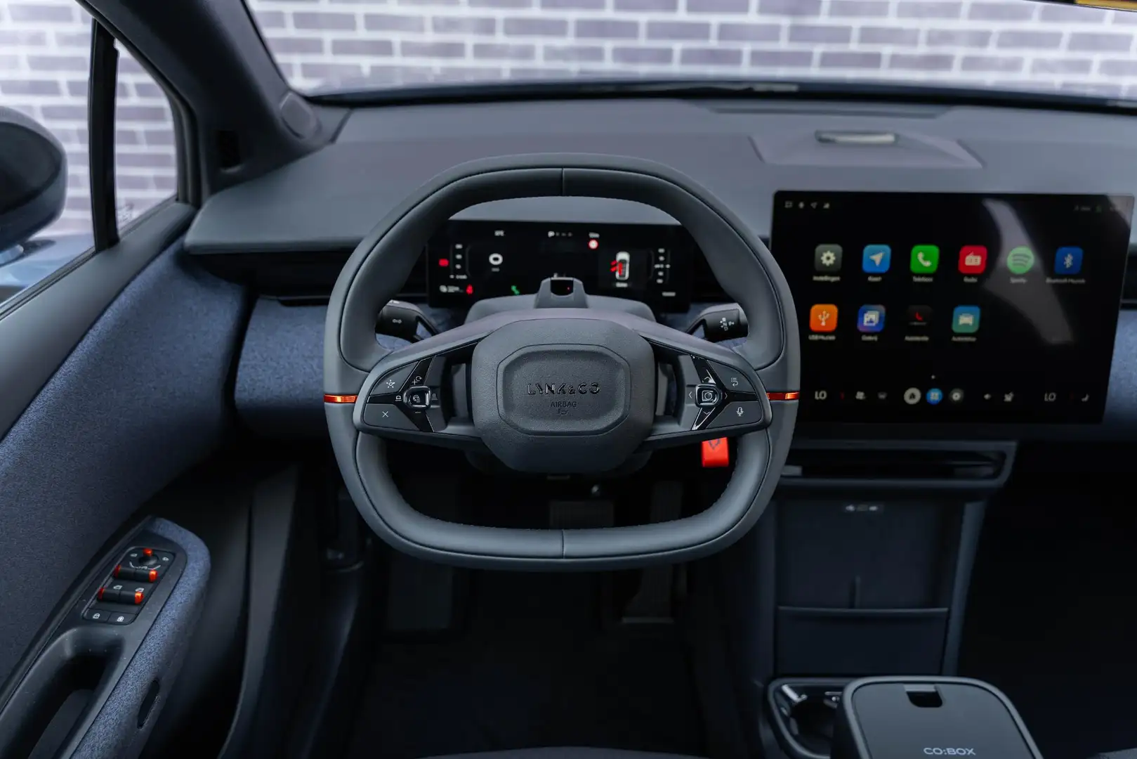 Lynk & Co 02 Core 66 kWh | Adaptive cruise control | Panoramada Blauw - 2