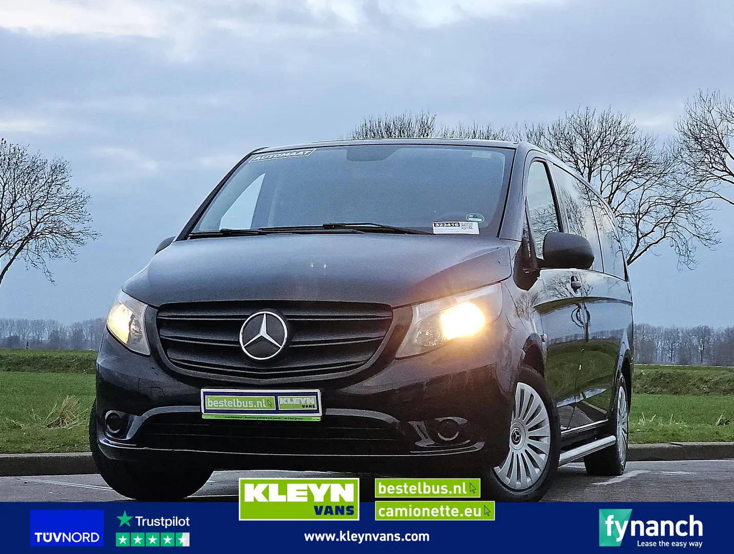 Mercedes-Benz Vito 114 TOURER XL AUT. 8 PL. Schwarz - 1