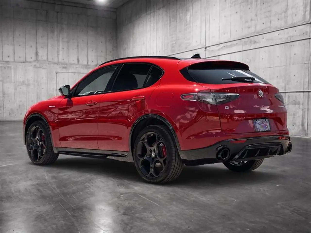 Alfa Romeo Stelvio снимка Alfa Romeo Stelvio