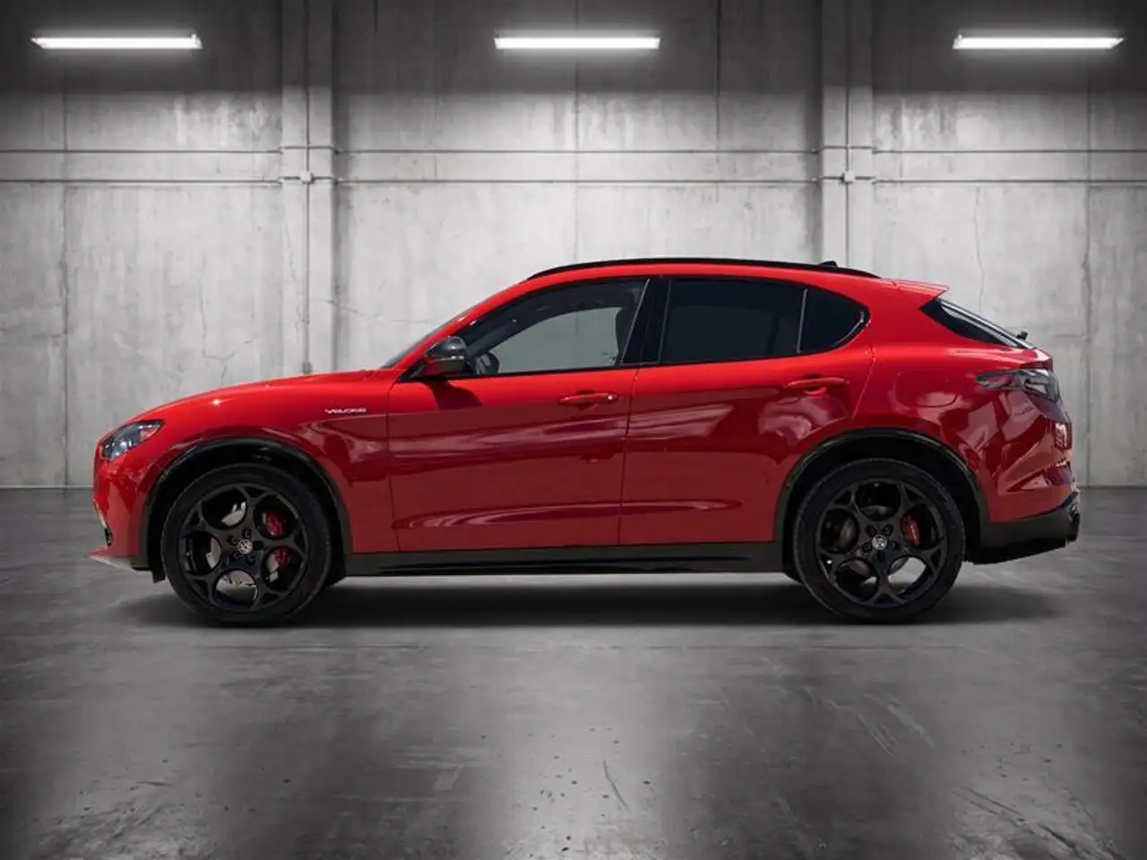 Alfa Romeo Stelvio снимка Alfa Romeo Stelvio