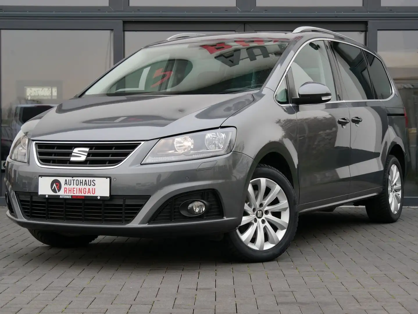 SEAT Alhambra 2.0 TDI Style Ecomotive RFK/AHK/PANO/7- Grijs - 1