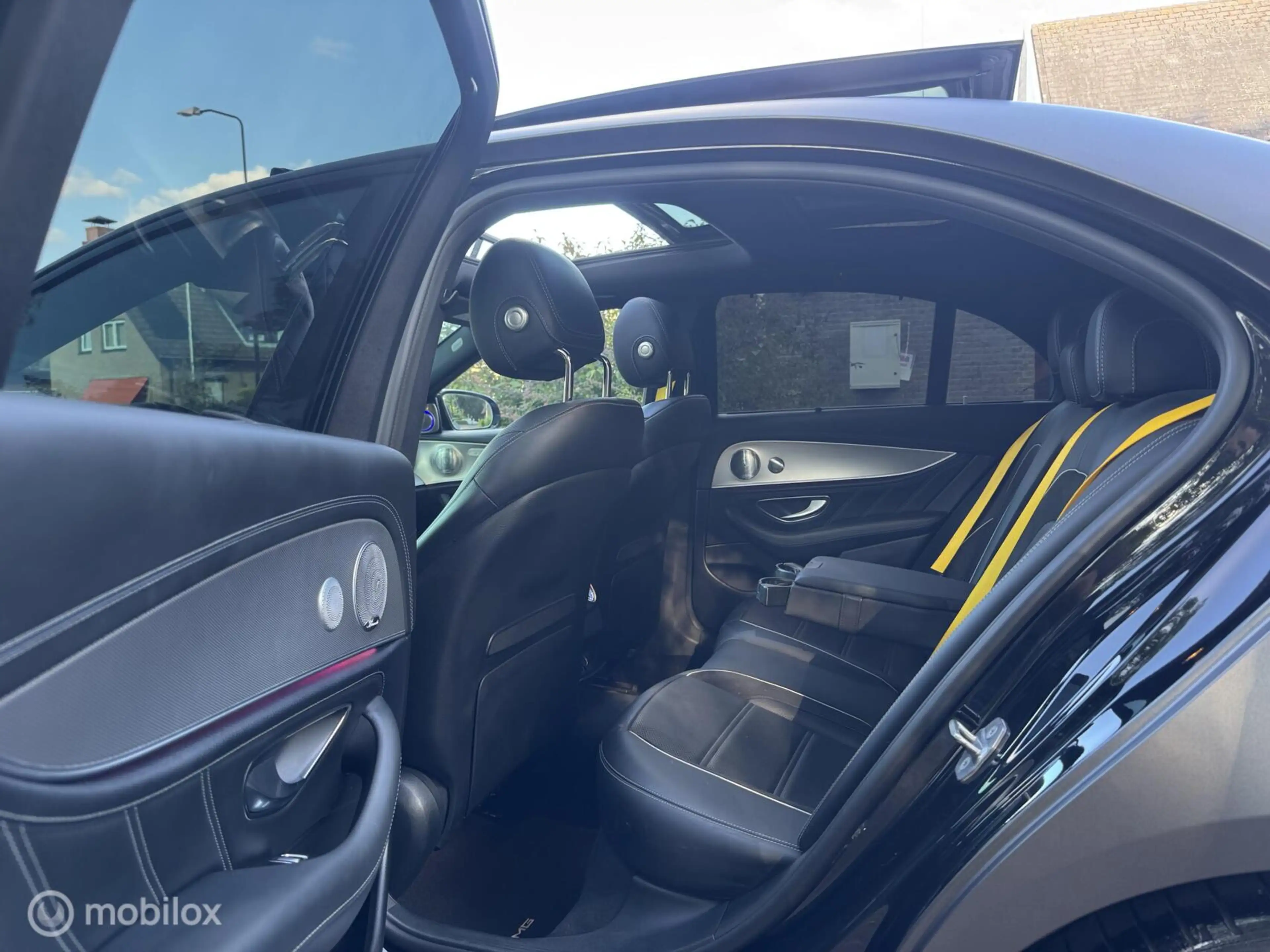 Mercedes-Benz E 63 AMG S 4MATIC Premium Plus — photo 12