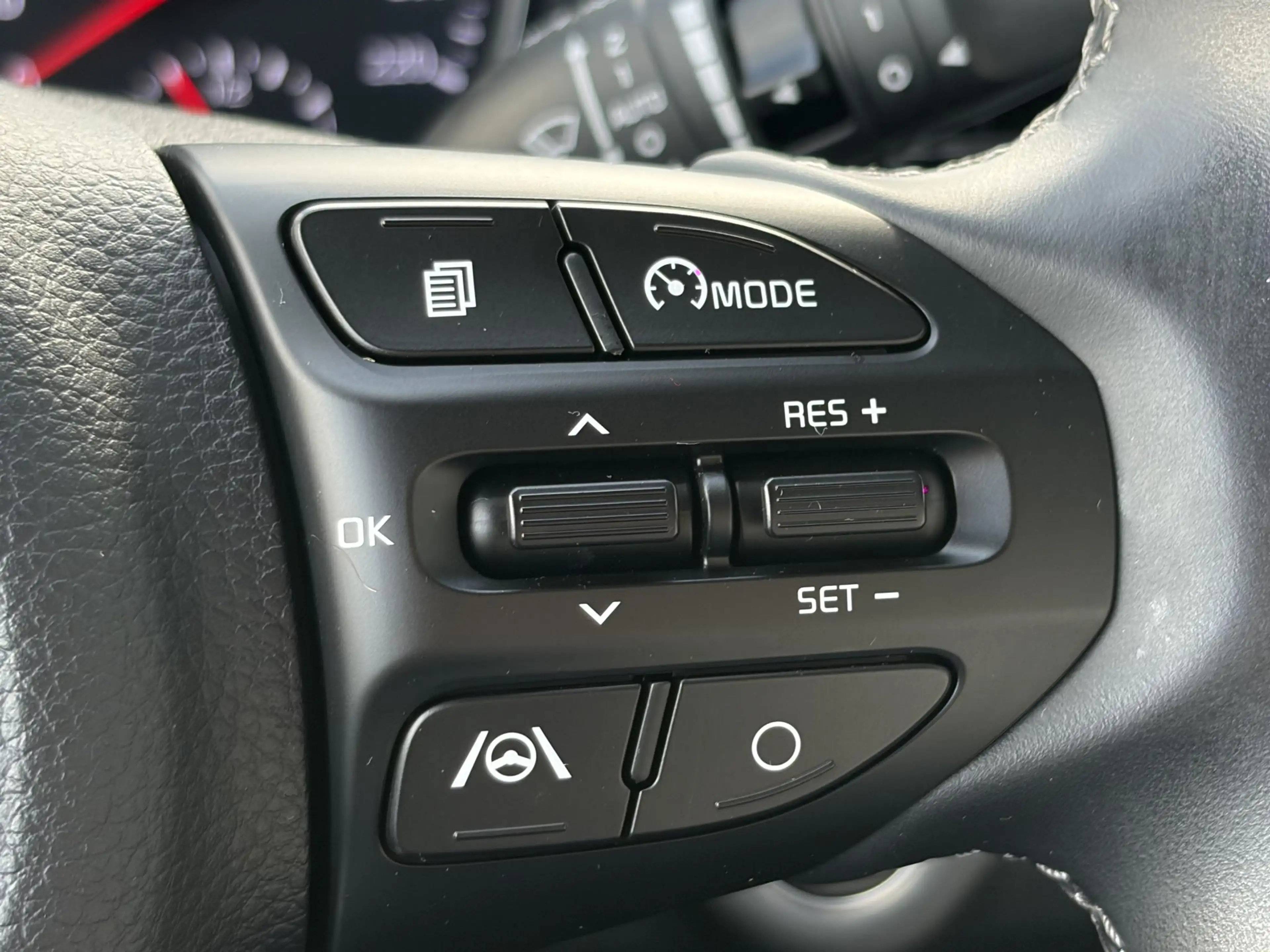 Kia Stonic 1.0 T-GDi MHEV DynamicPlusLine Navigatie, Achterui — photo 12