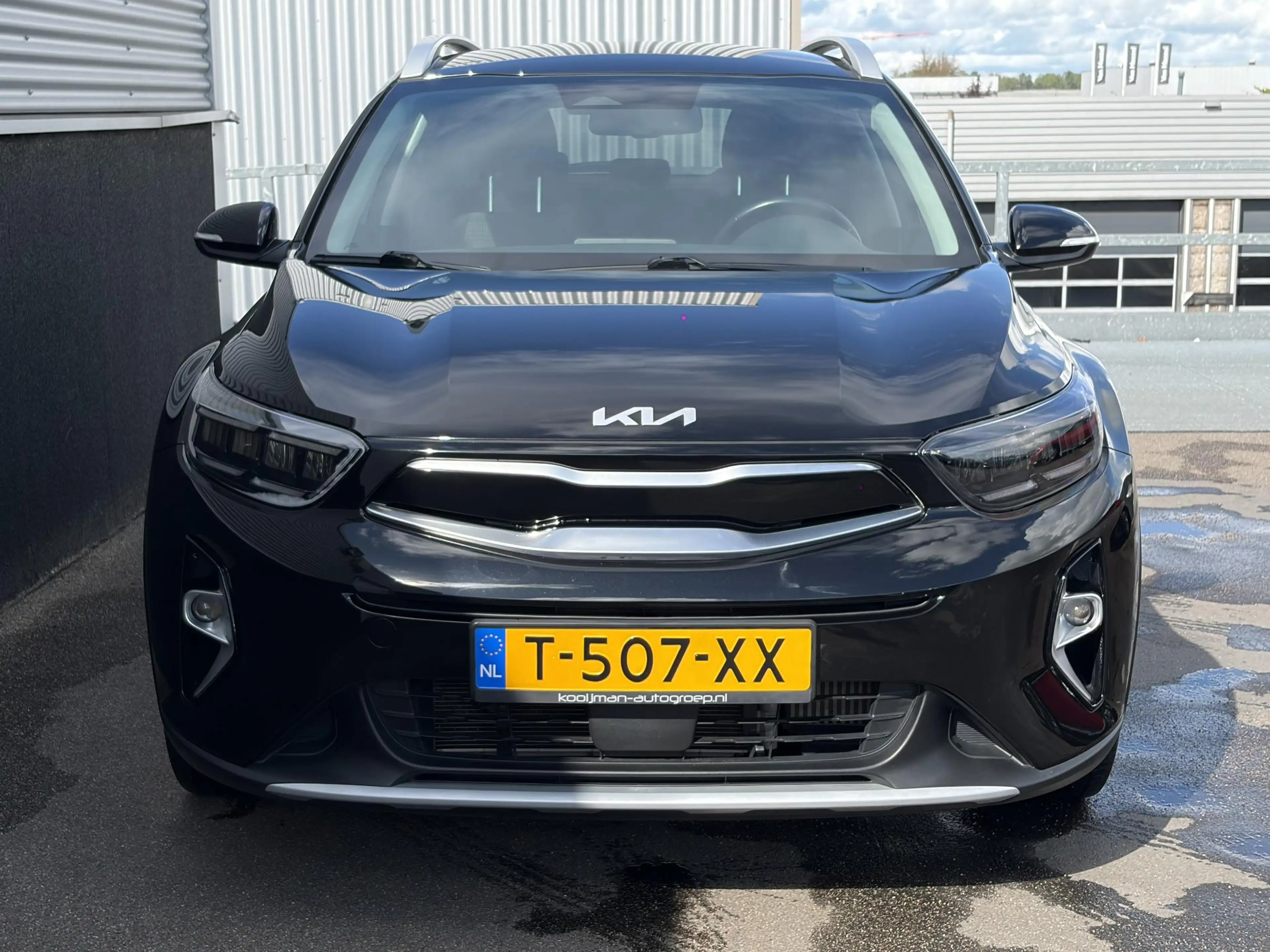 Kia Stonic 1.0 T-GDi MHEV DynamicPlusLine Navigatie, Achterui — photo 3
