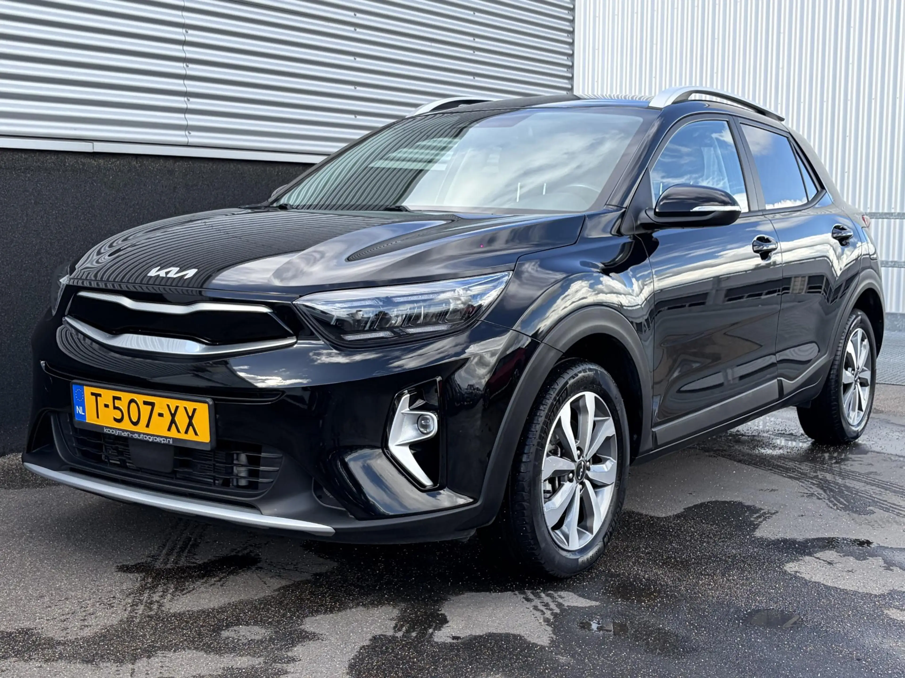 Kia Stonic 1.0 T-GDi MHEV DynamicPlusLine Navigatie, Achterui — photo 4