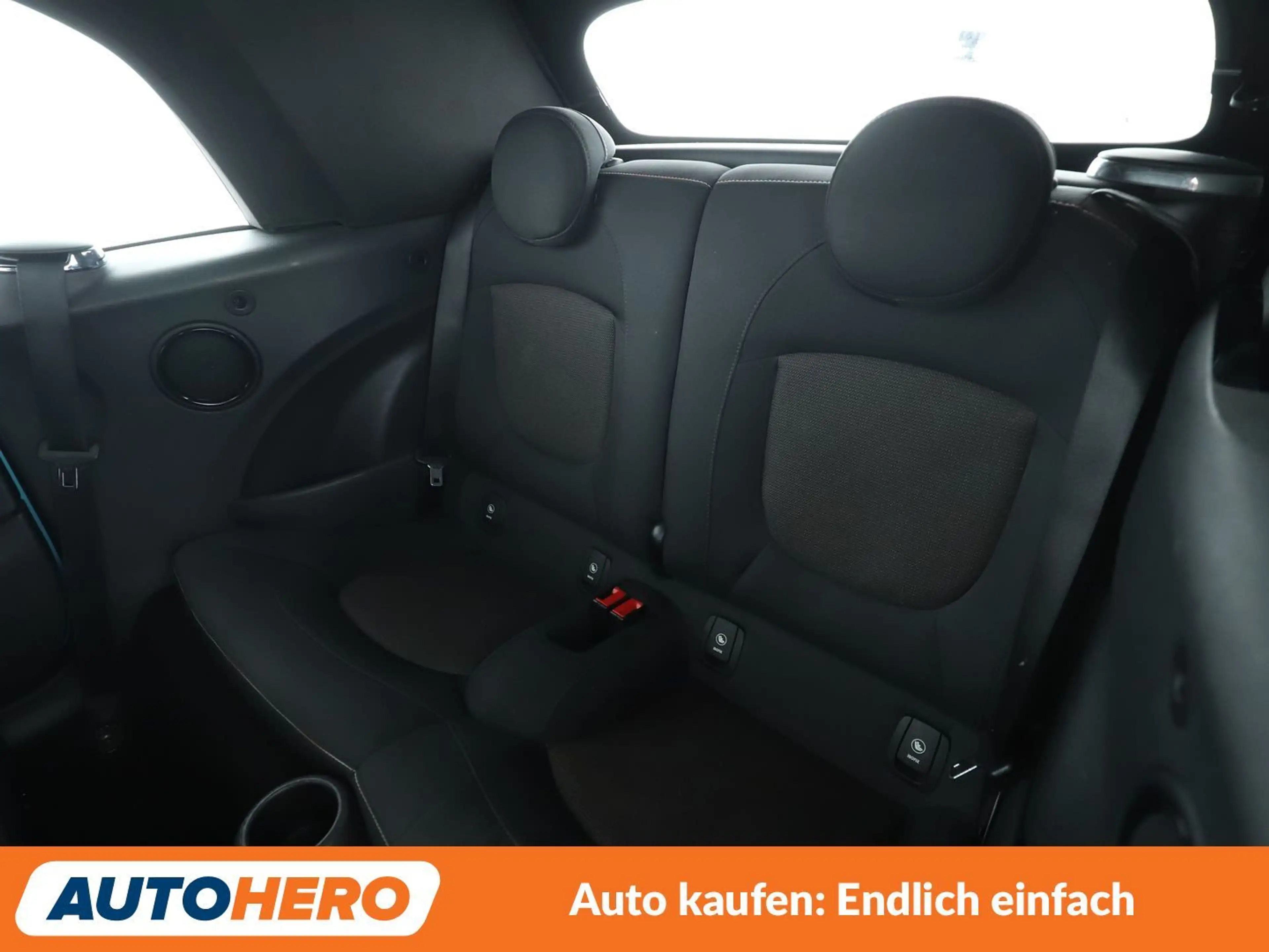 MINI One Cabrio One *NAVI*TEMPO*PDC*SHZ*KLIMA* — photo 14