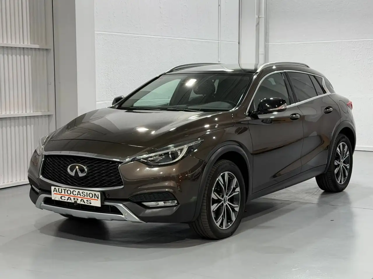Infiniti QX30