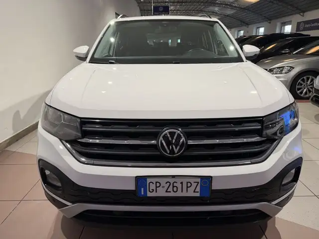 Volkswagen T-Cross view 7