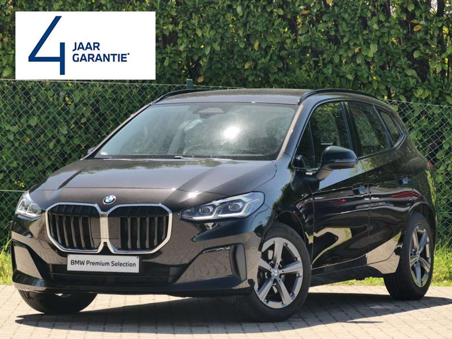 BMW 216 nuo 478 €/ mėn Benzinas 2025m. Mikroautobusas Automatinė