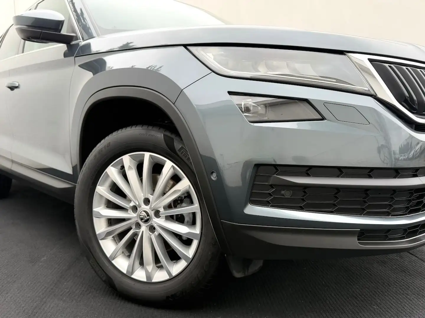 Skoda Kodiaq Style TSI DSG Grau - 2