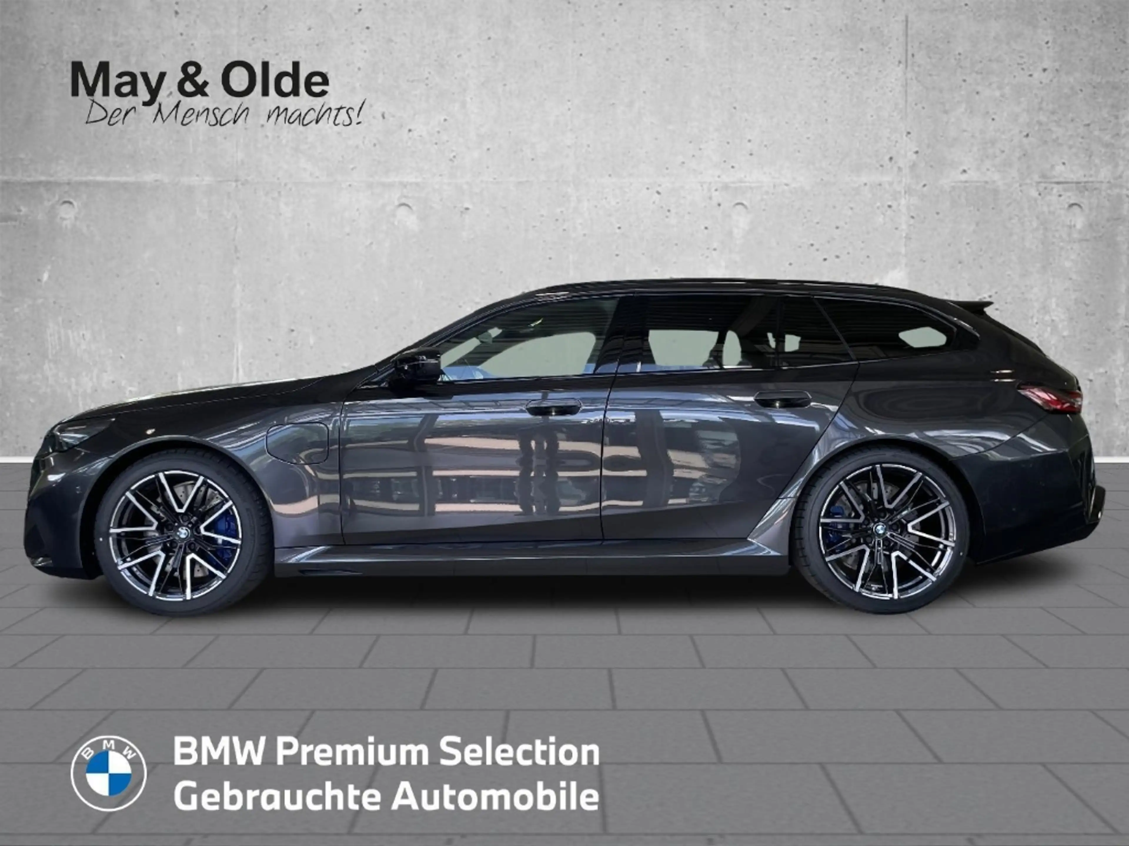 BMW M5 M Driver Package HUD AHK El. Pano Navi Leder Digit — photo 2