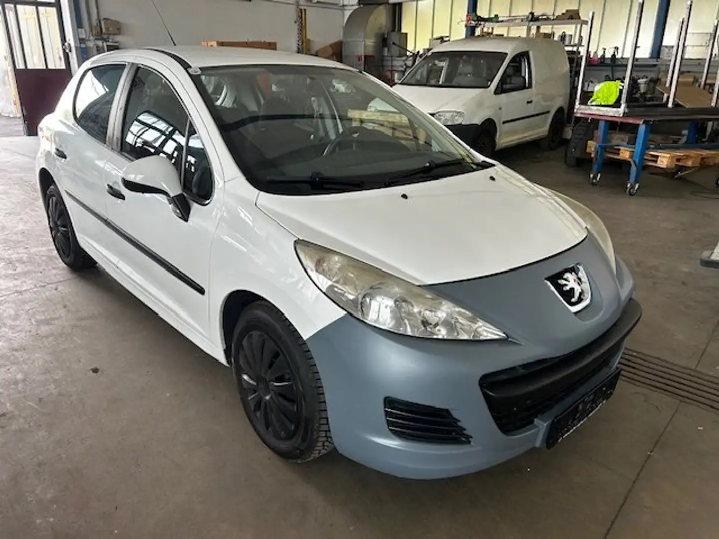 Peugeot 207 Filou - 1