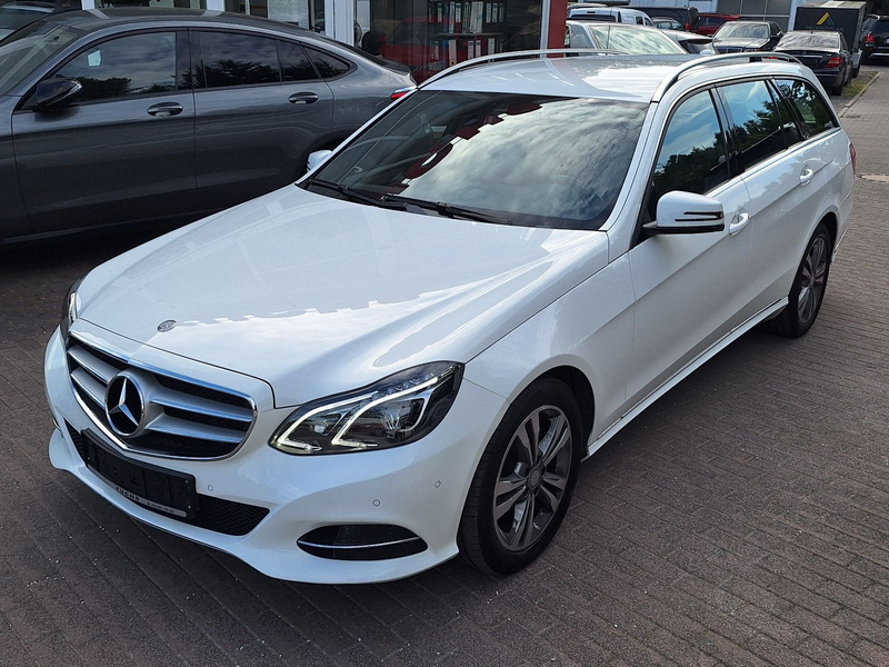 Mercedes-Benz E 220 T BlueTec Avantarde 2.Hand AHK LED Navi