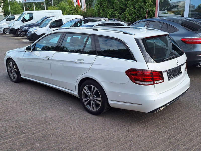 Mercedes-Benz E 220 T BlueTec Avantarde 2.Hand AHK LED Navi — photo 11