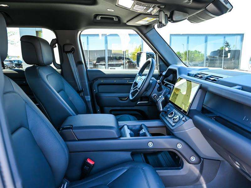 2026 Land Rover Defender 130 P300 S thumb 11