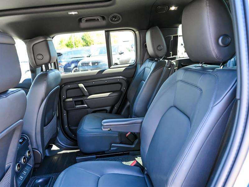 2026 Land Rover Defender 130 P300 S thumb 12