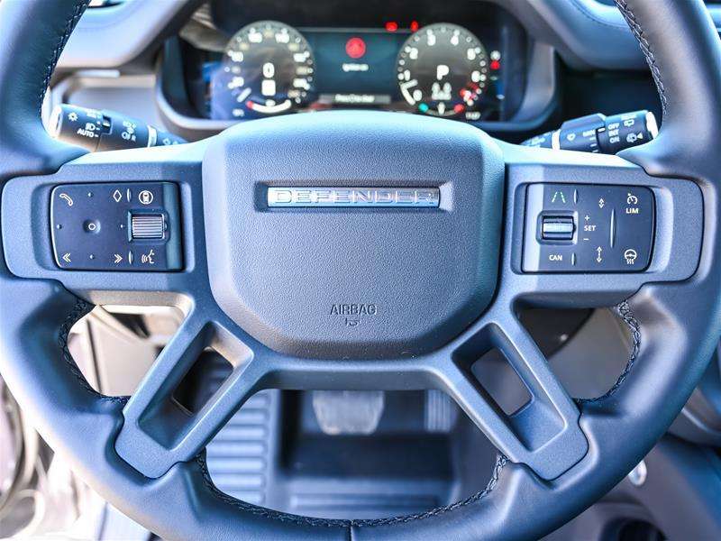 2026 Land Rover Defender 130 P300 S thumb 23