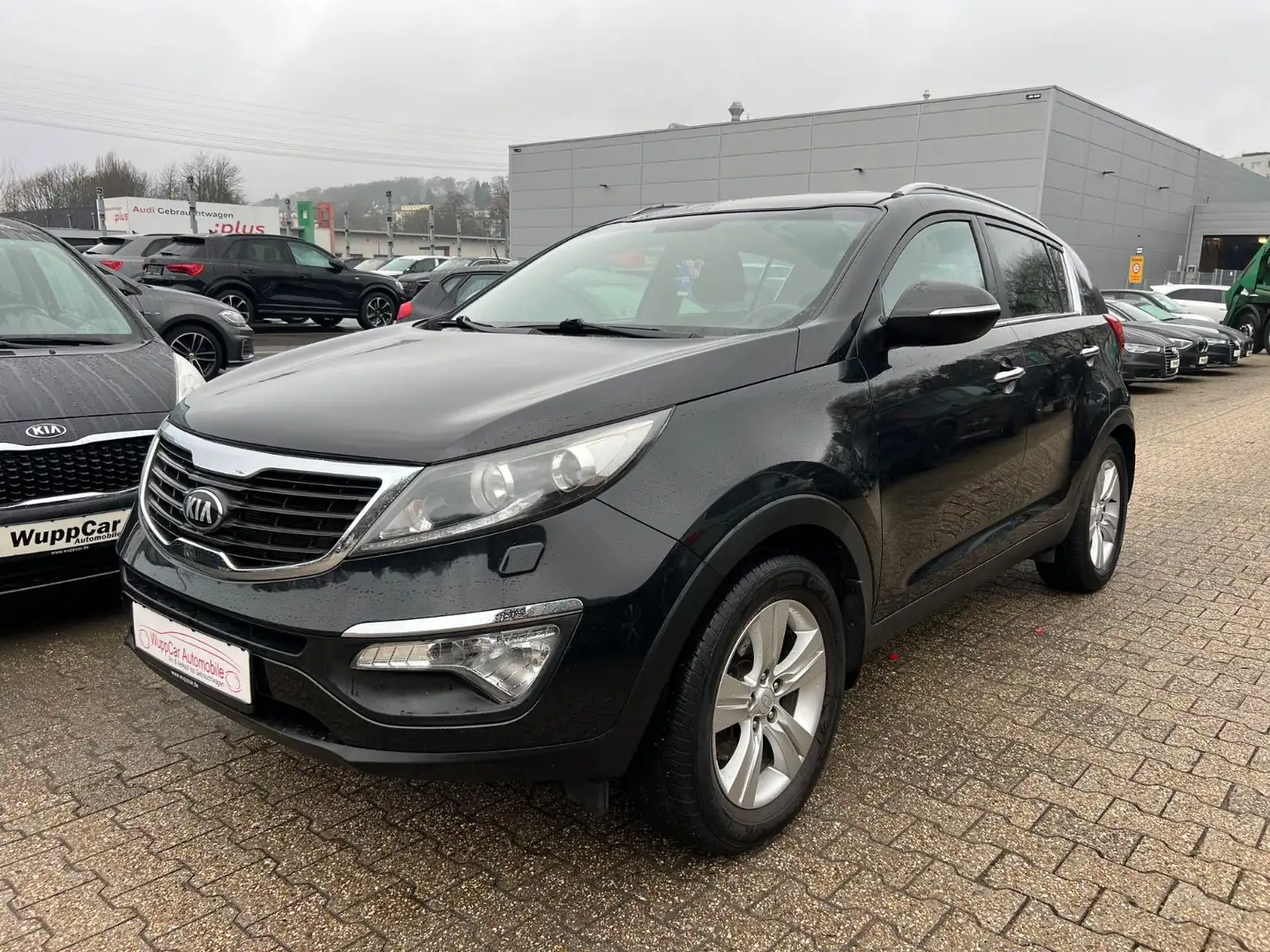 Kia Sportage 2WD KAMERA*XENON*KLIAMA*SHZ*AHK* Schwarz - 1