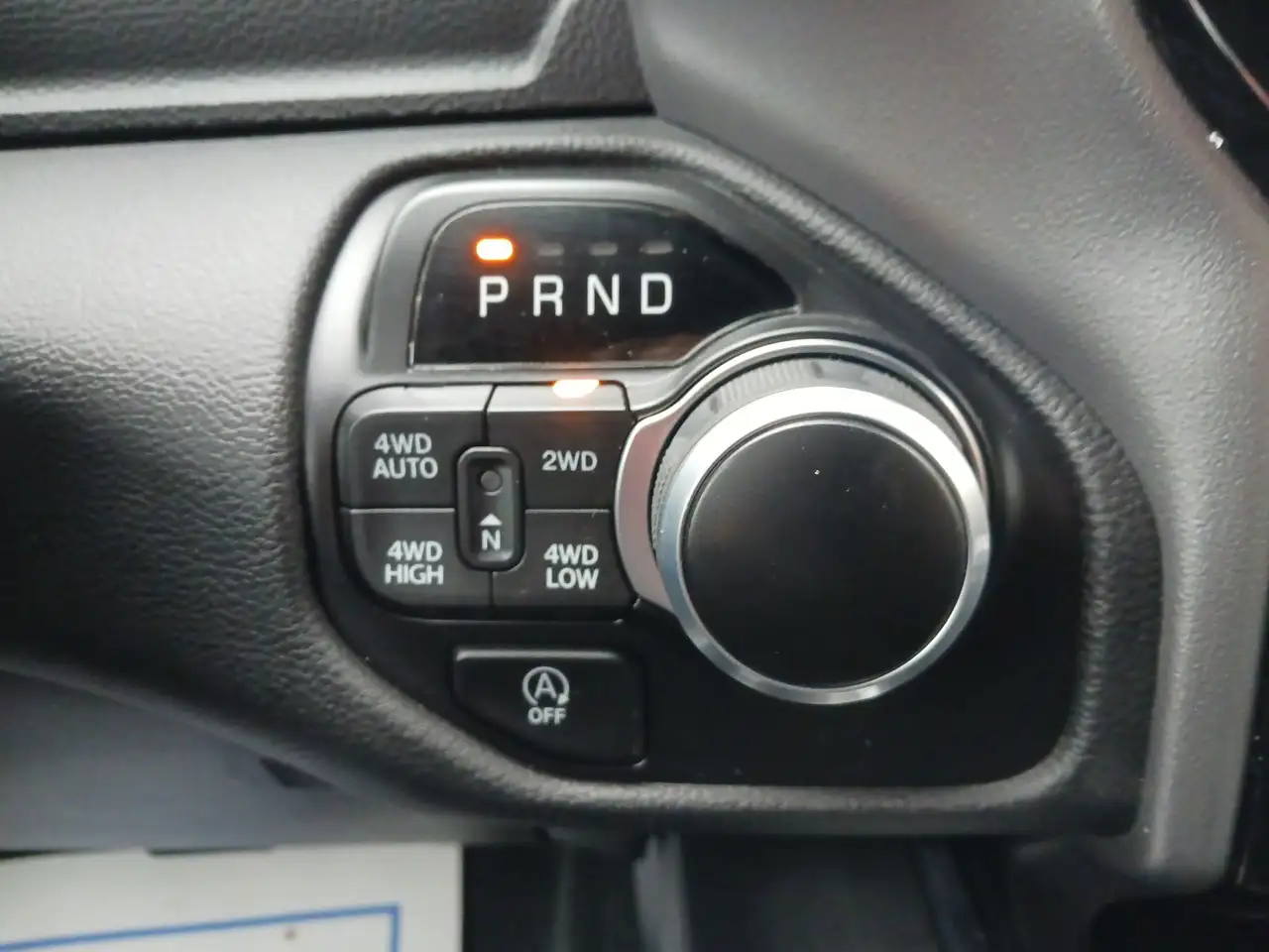 RAM 1500 снимка RAM 1500