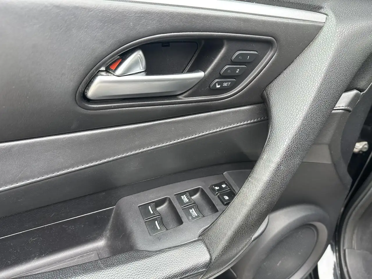 Acura ZDX снимка Acura ZDX