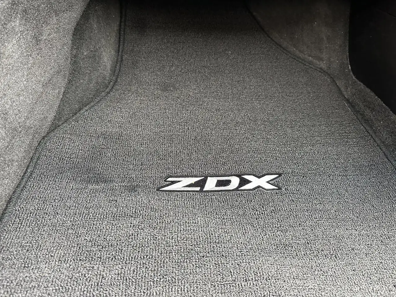 Acura ZDX снимка Acura ZDX