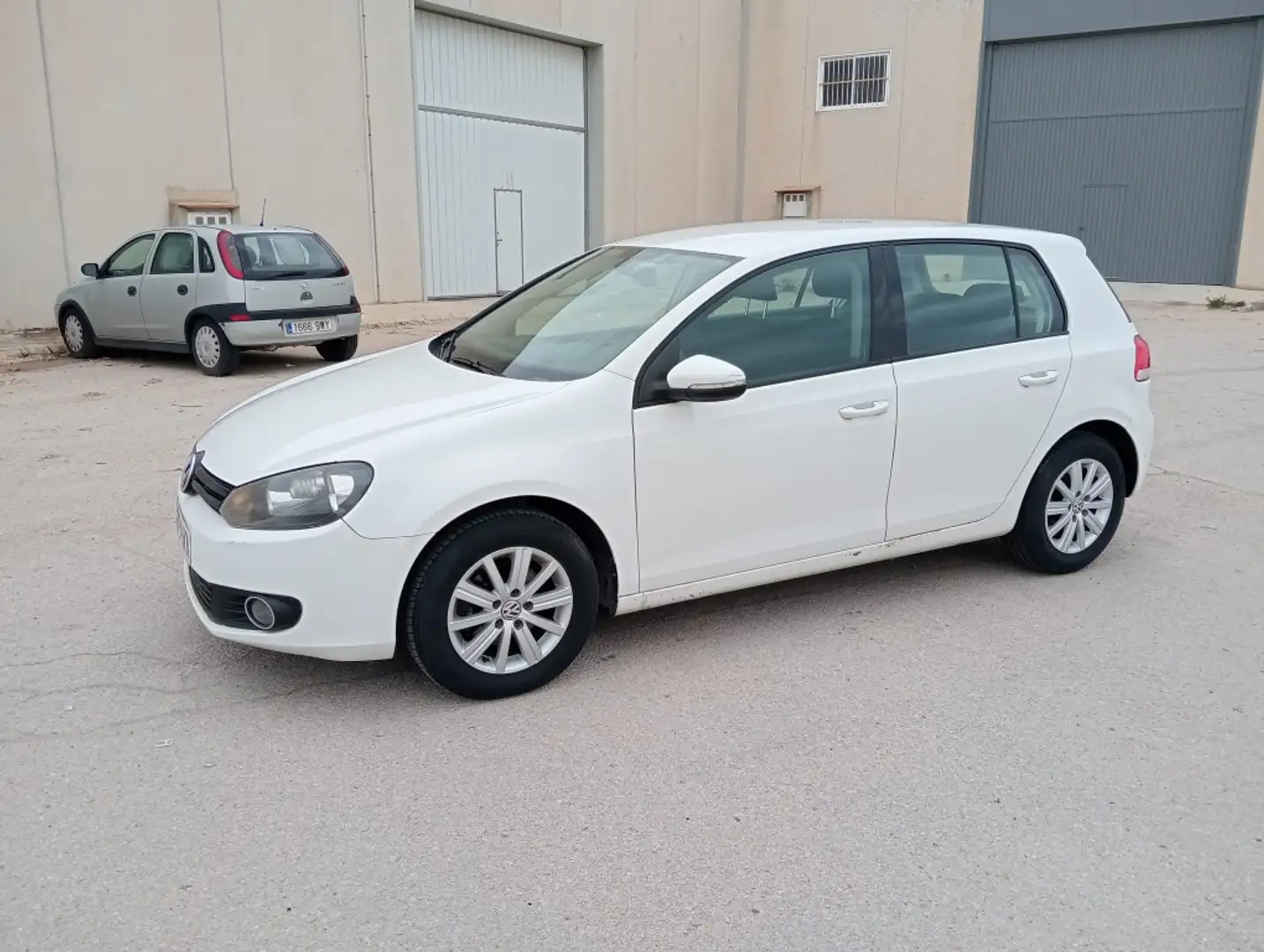 Volkswagen Golf 1.6TDI CR Advance BMT DSG 105 Blanc - 1
