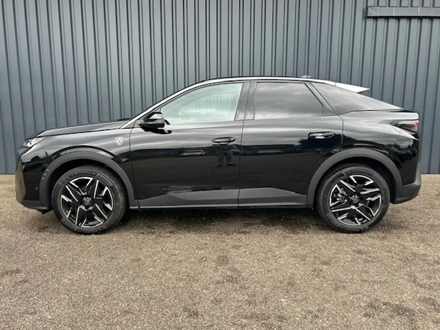 Peugeot 3008 1.2 HYBRID 136pk e-DCS6 GT| Stoel & Stuur verwarmi Negro - 2