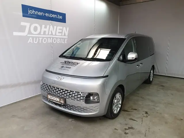 Hyundai STARIA WAGON FEEL 2.2 D 177 A8 9S