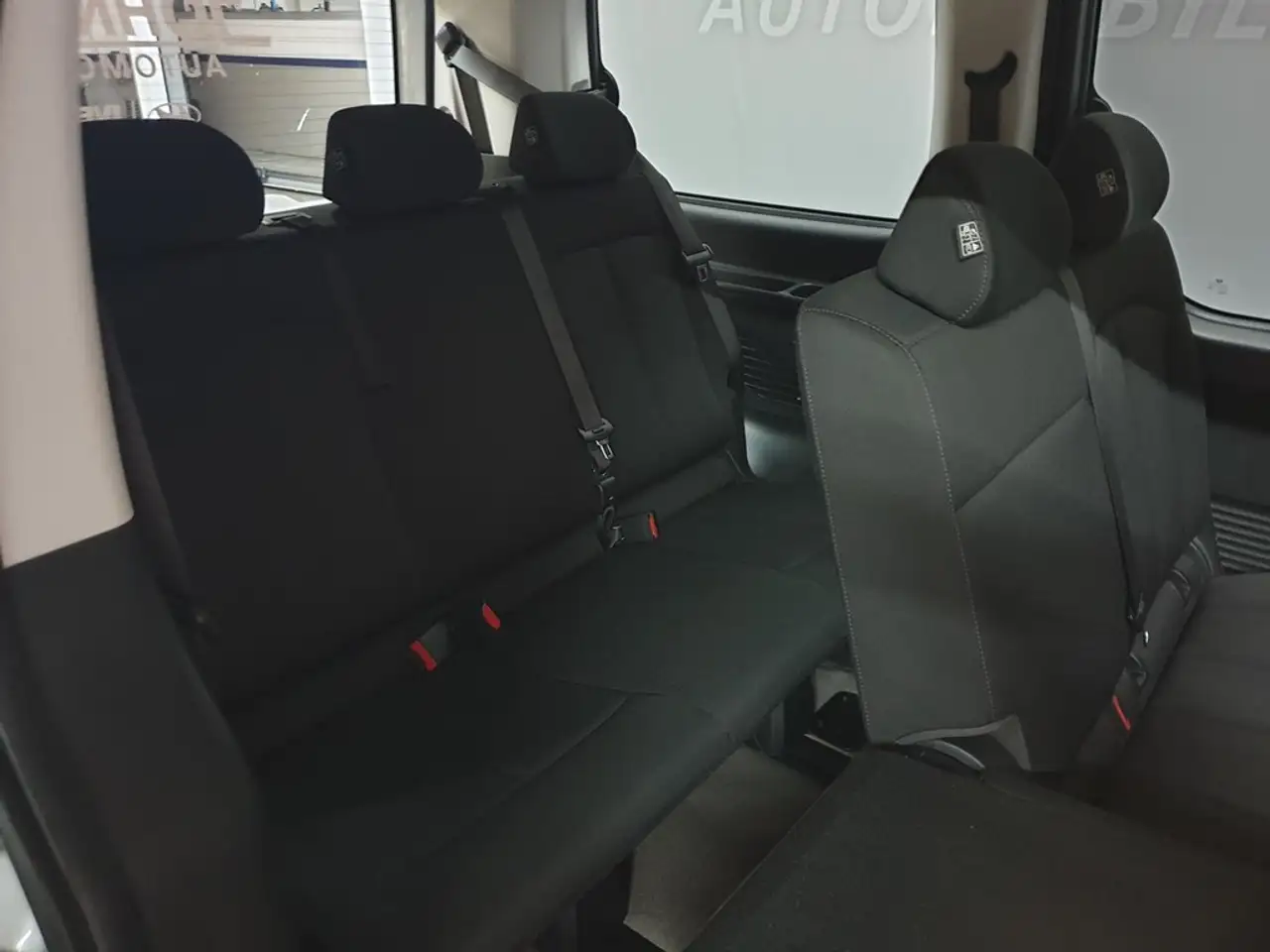 Hyundai STARIA WAGON FEEL 2.2 D 177 A8 9S 12