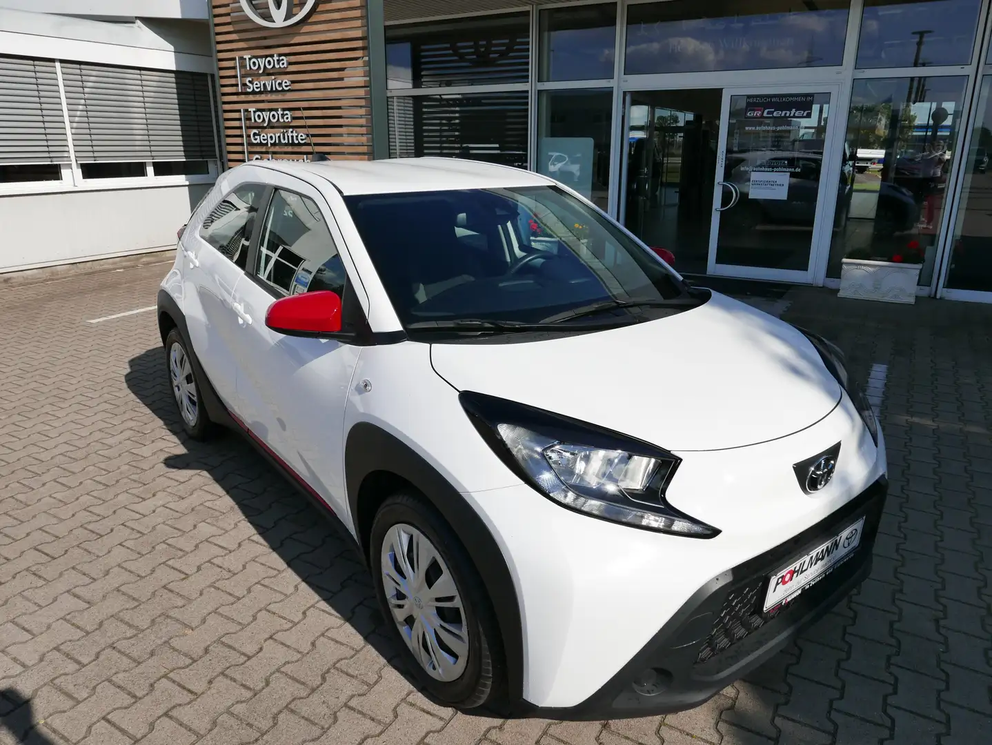 Toyota Aygo X Play KLIMA*KAMERA*DAB*CARPLAY Blanc - 2