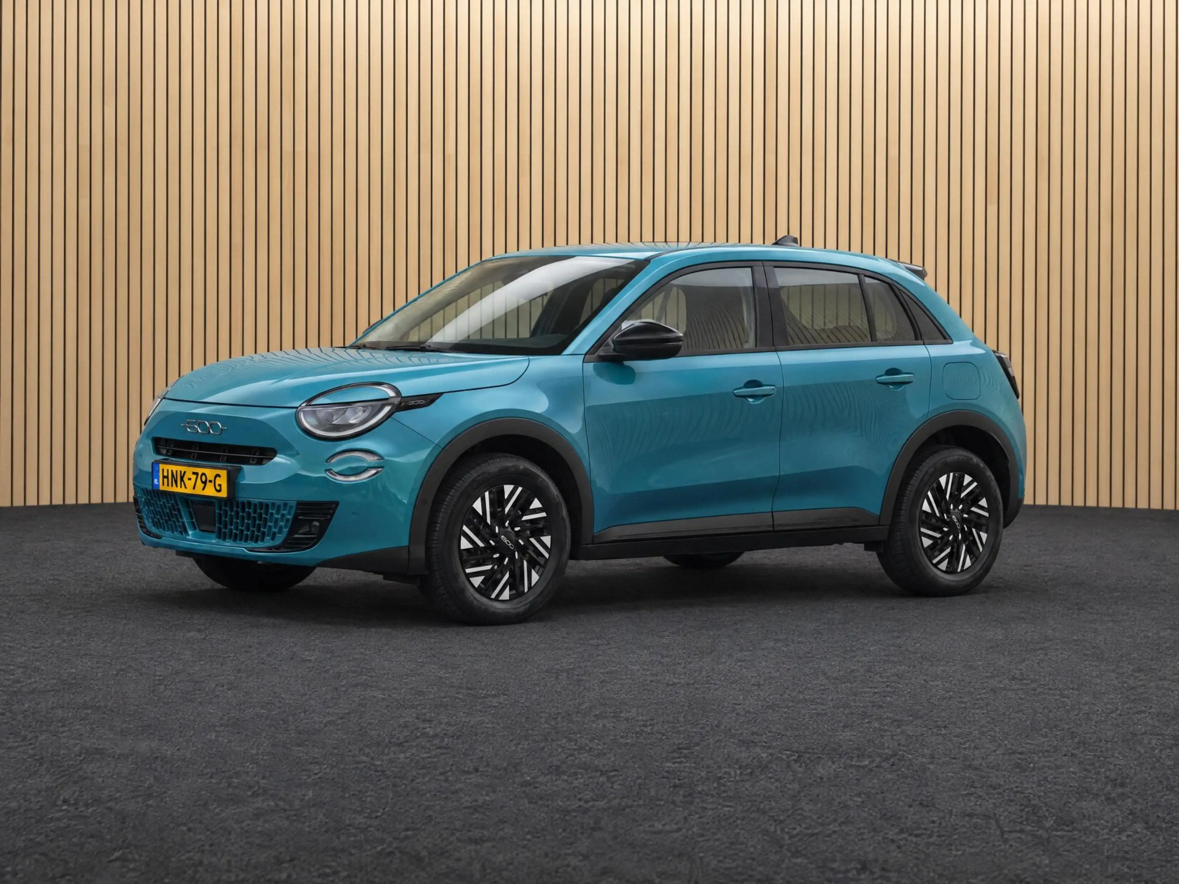 Fiat 600 1.2 Hybrid Urban | Apple Carplay / Climate / Camer — photo 4