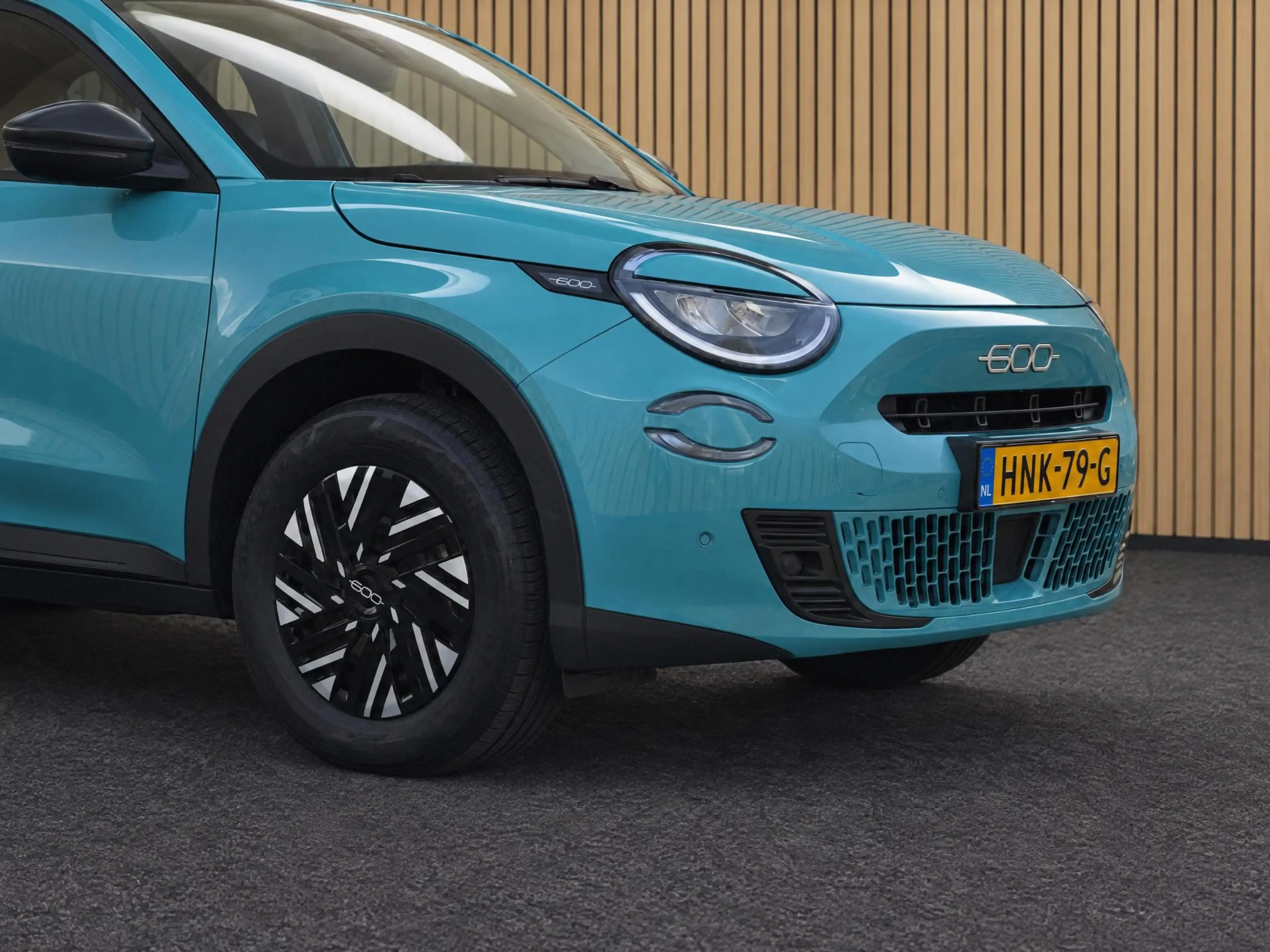Fiat 600 1.2 Hybrid Urban | Apple Carplay / Climate / Camer — photo 8