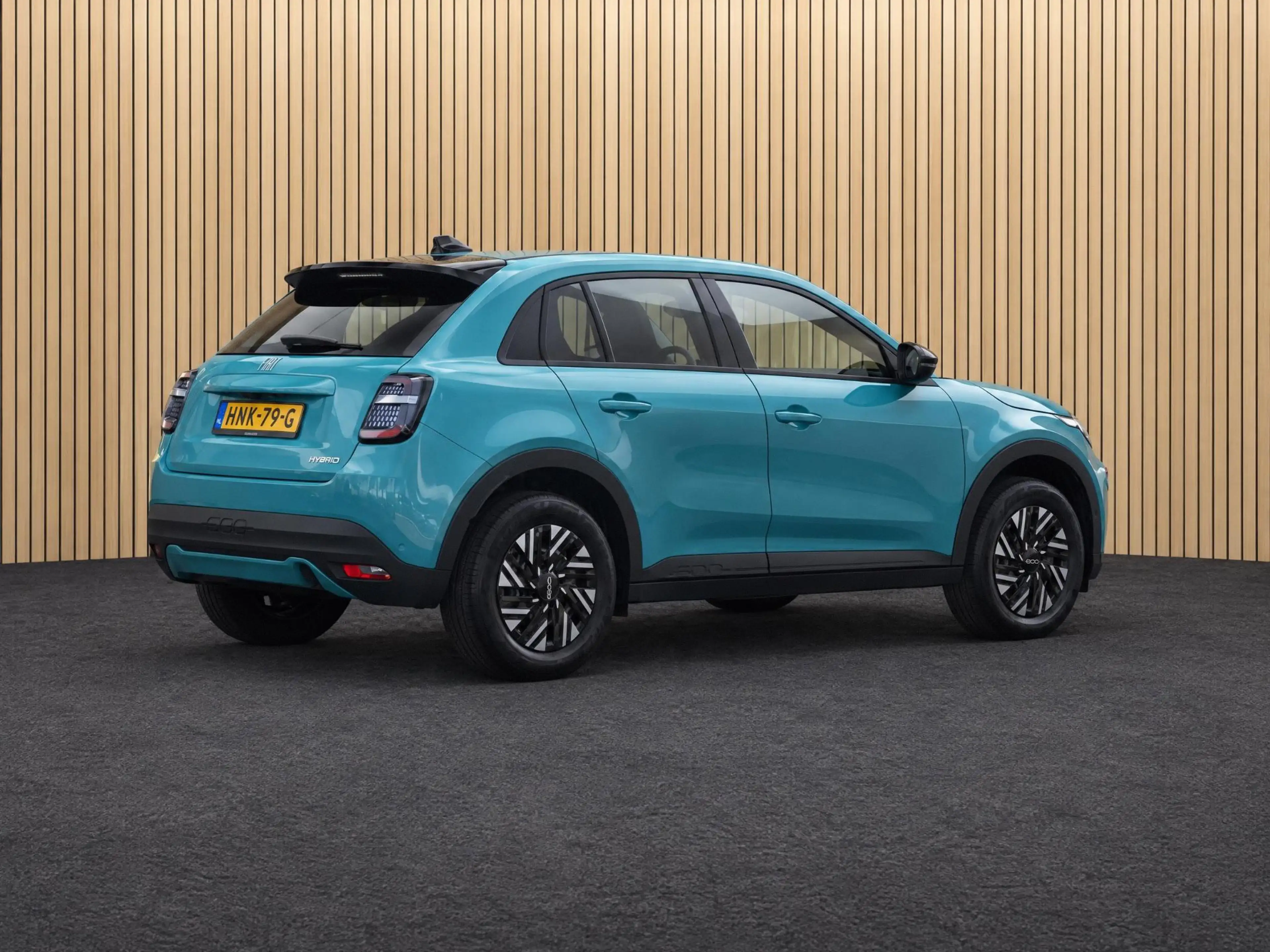 Fiat 600 1.2 Hybrid Urban | Apple Carplay / Climate / Camer — photo 5