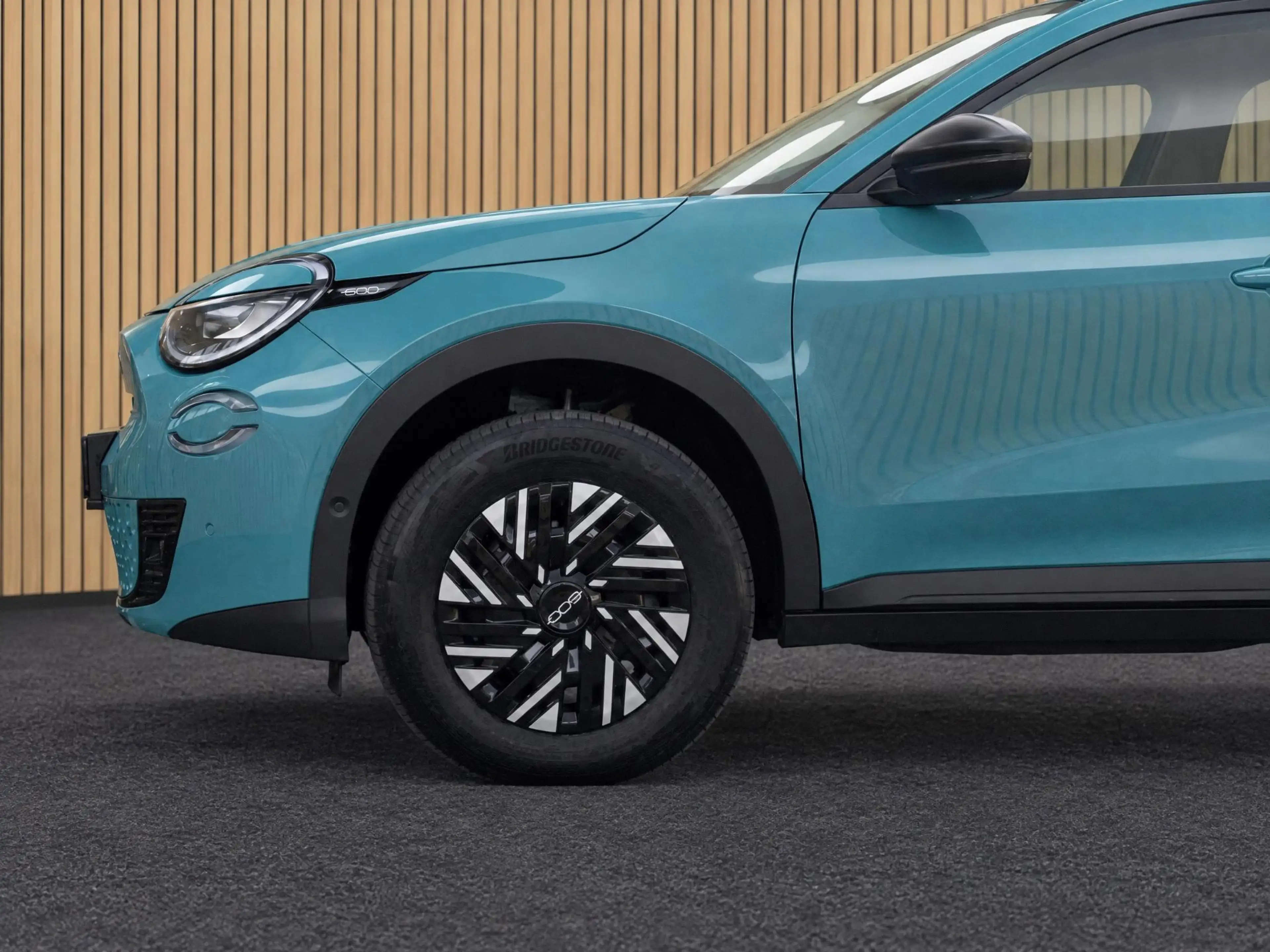 Fiat 600 1.2 Hybrid Urban | Apple Carplay / Climate / Camer — photo 11