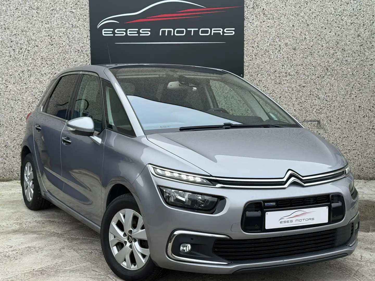 Citroen C4 Picasso 1.2 PureTech Shine S Argent - 1