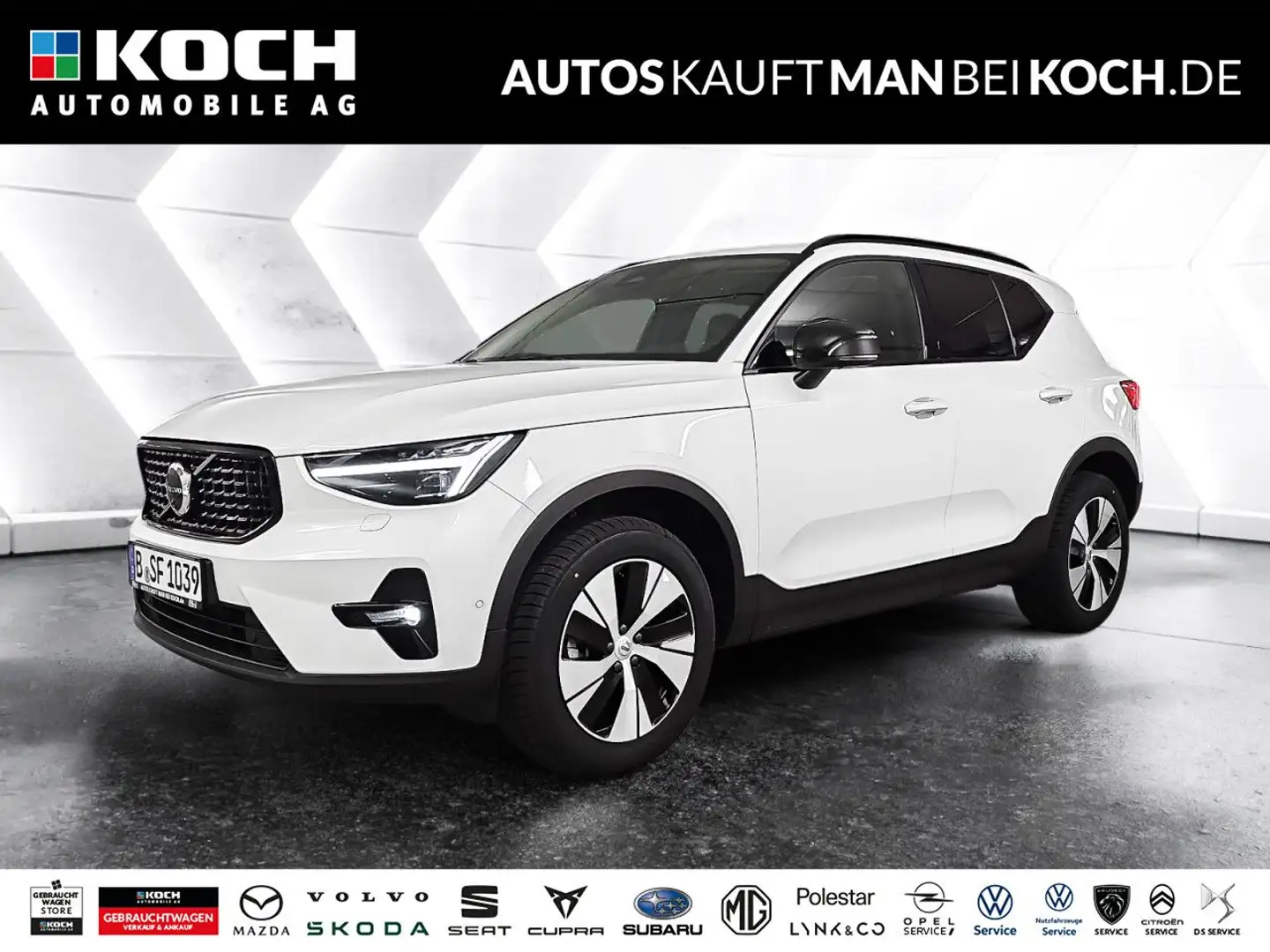 Volvo XC40 B3 Mild-Hybrid Benzin Ultra Dark Weiß - 1