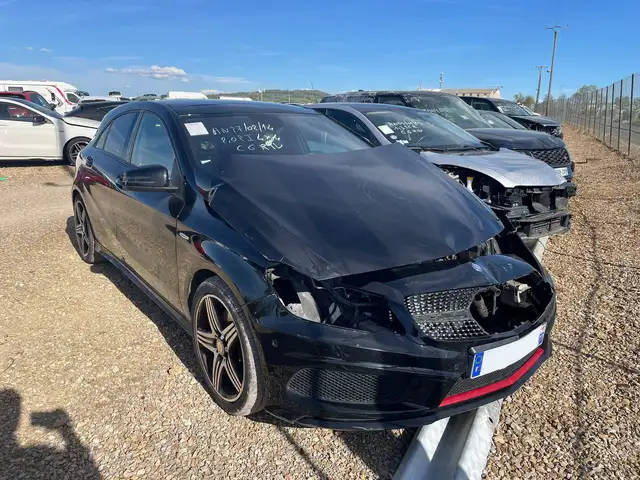 Mercedes-Benz A 250 Classe A 250 2.0i 210 4 Matic Sport 7G-DCT / DD770